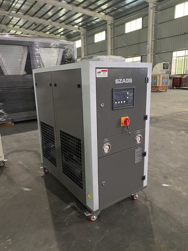 컴팩트 물 냉각 냉장고 6톤 급속 냉각 19kw 냉각 용량 24/7 원격 모니터링 친환경 냉장